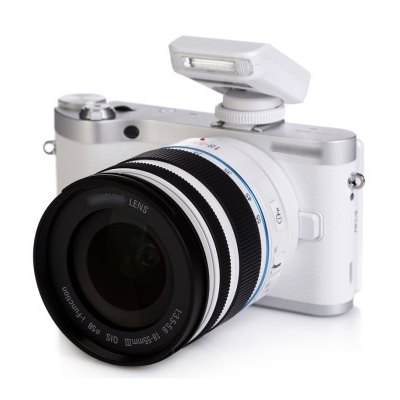 NX300 微型单电套机（18-55mm镜头）白色 2160万像素 WIFI传输 1/6000秒快门